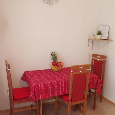Apartament Apt Silvia 2+1 *